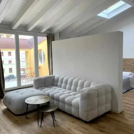 Lejlighed Waterfront Balcony I Grani 4 Style Livorno